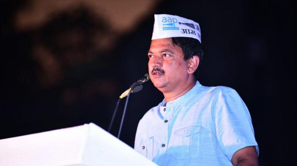 Goa CM candidate Elvis Gomes being victimised, alleges AAP